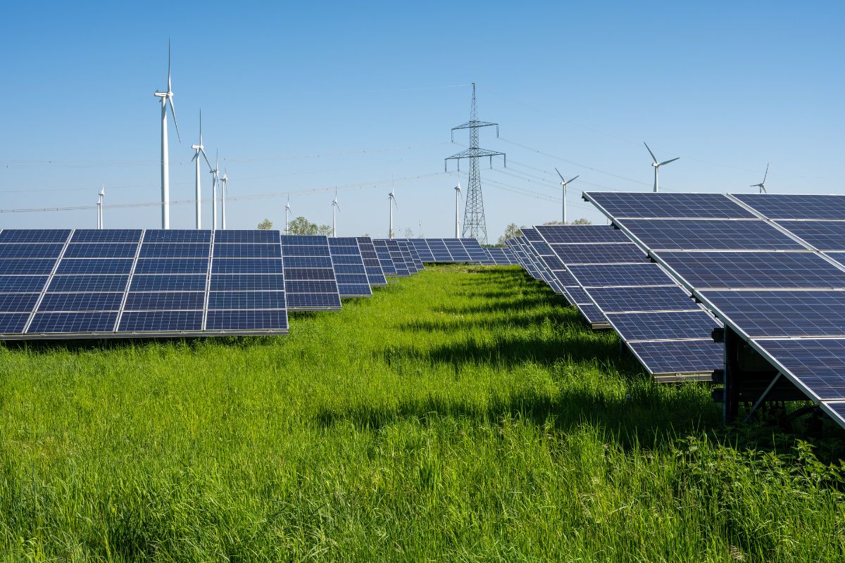 What Hoosiers Need To Know About What Non-Utility-Owned Community Solar Is (And What It Isn’t)